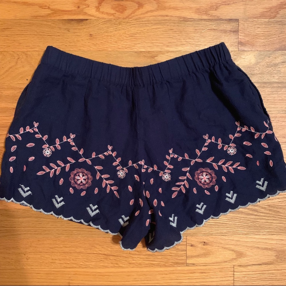 Embroidered Shorts - Picture 2 of 2